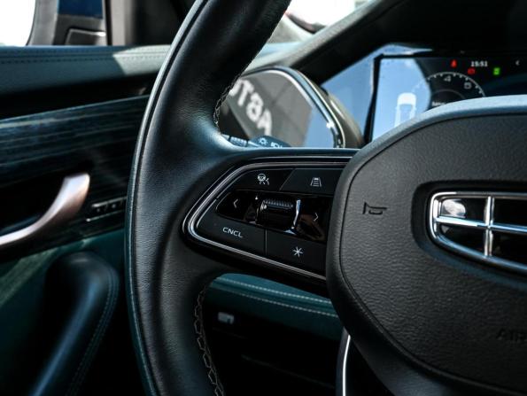 Geely Monjaro I с пробегом 2023 года, цена 3 129 000 рублей, 64727 км, внедорожник, Автокод Объявления
