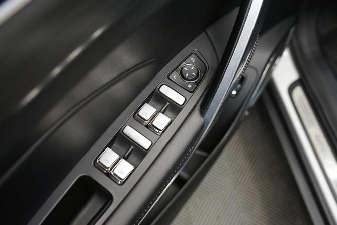 Geely Atlas Pro с пробегом 2022 года, цена 2 280 000 рублей, 44543 км, внедорожник, Автокод Объявления