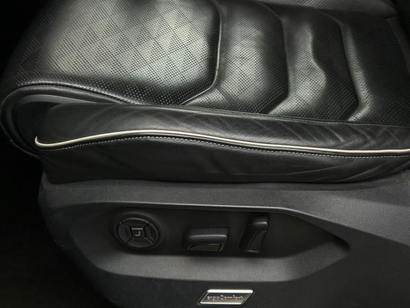 Volkswagen Touareg III с пробегом 2019 года, цена 3 109 700 рублей, 341364 км, внедорожник, Автокод Объявления