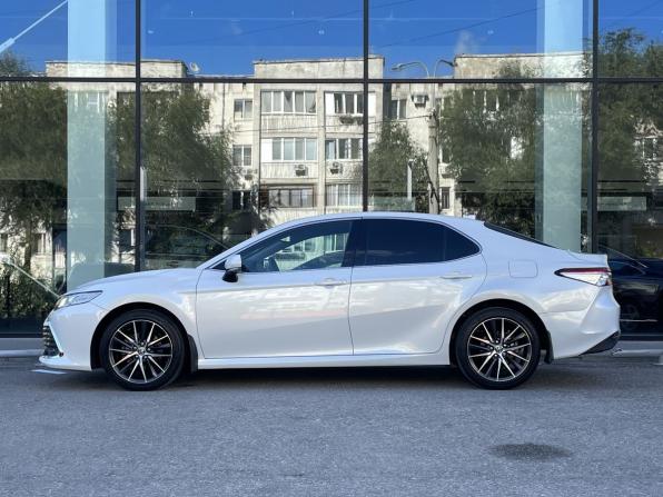 Toyota Camry VIII (XV70) Рестайлинг с пробегом 2021 года, цена 3 499 000 рублей, 84286 км, седан, Автокод Объявления