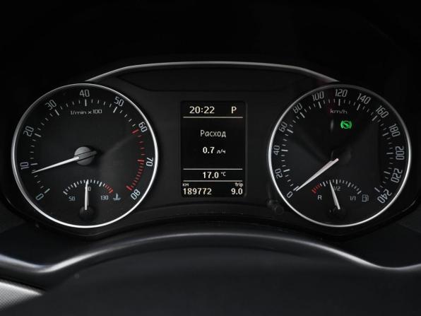 Skoda Octavia II (A5) Рестайлинг с пробегом 2011 года, цена 984 000 рублей, 189772 км, лифтбек, Автокод Объявления