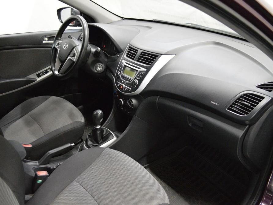 Hyundai Solaris I Санкт-Петербург  - изображение 12