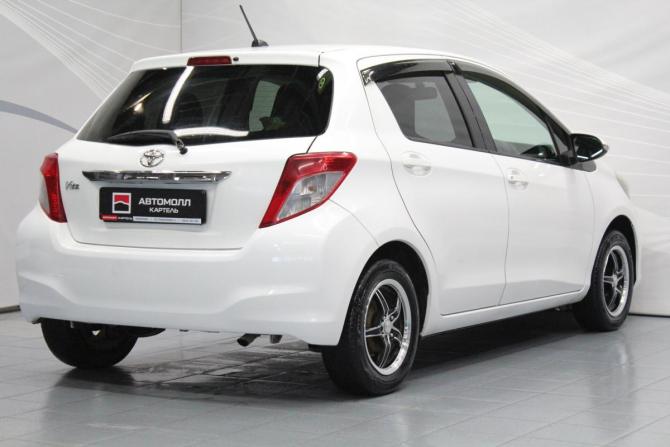 Toyota Vitz III (XP130) с пробегом 2011 года, цена 649 000 рублей, 210205 км, хэтчбек, Автокод Объявления