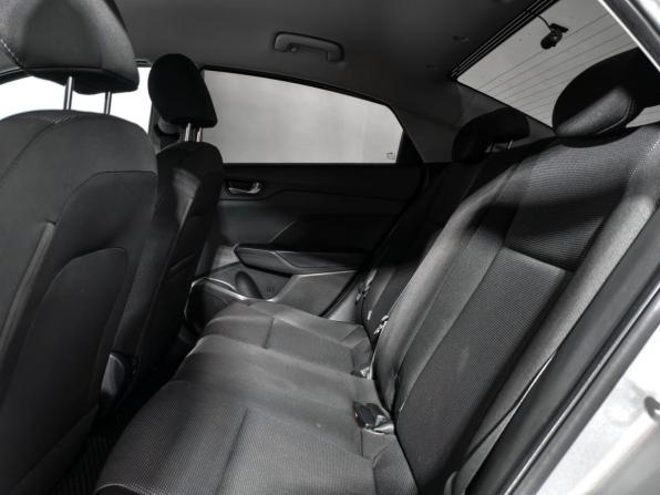 Hyundai Solaris II с пробегом 2017 года, цена 1 200 000 рублей, 102635 км, седан, Автокод Объявления