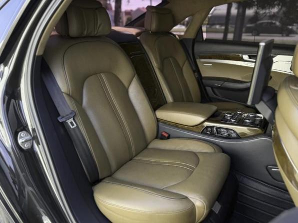 Audi A8 III (D4) с пробегом 2012 года, цена 1 590 000 рублей, 254657 км, седан, Автокод Объявления