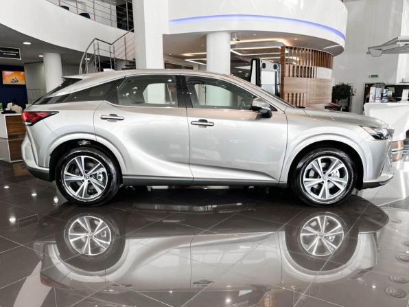 Lexus RX V с пробегом 2025 года, цена 7 875 000 рублей, 20 км, внедорожник, Автокод Объявления