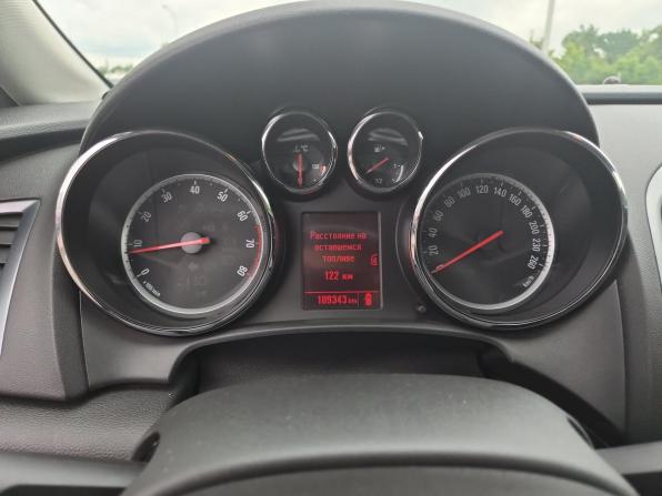 Opel Astra J Рестайлинг с пробегом 2012 года, цена 830 000 рублей, 109343 км, седан, Автокод Объявления