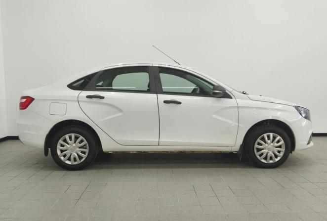 Lada (ВАЗ) Vesta I с пробегом 2018 года, цена 819 000 рублей, 117404 км, седан, Автокод Объявления