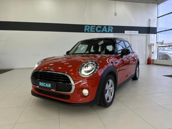Mini Hatch III (F55/F56) Рестайлинг с пробегом 2018 года, цена 1 800 000 рублей, 80775 км, хэтчбек, Автокод Объявления