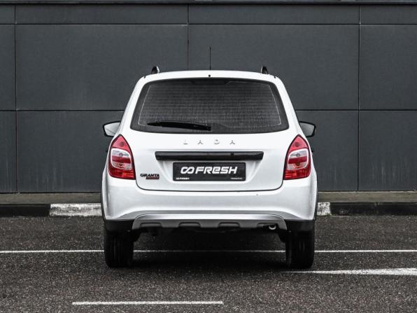 Lada (ВАЗ) Granta I Рестайлинг с пробегом 2023 года, цена 910 000 рублей, 46942 км, универсал, Автокод Объявления