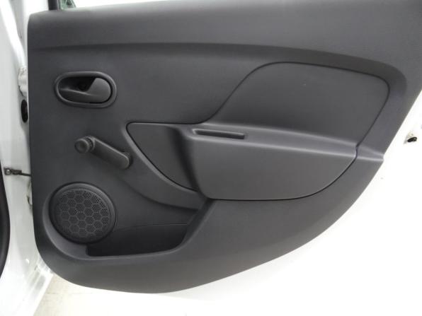 Renault Sandero II Рестайлинг с пробегом 2020 года, цена 1 235 000 рублей, 30000 км, хэтчбек, Автокод Объявления