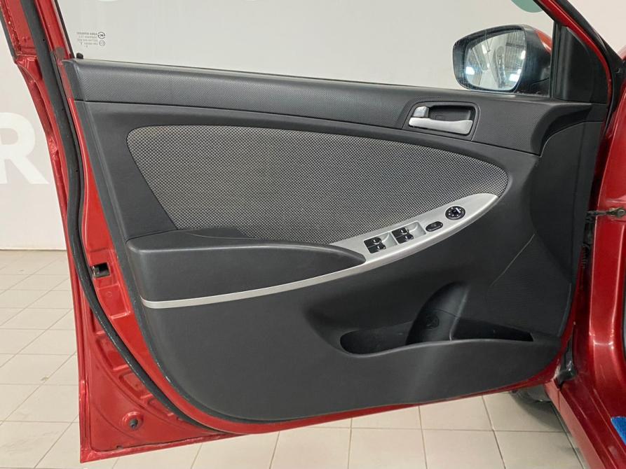 Hyundai Solaris I Волгоград  - изображение 17