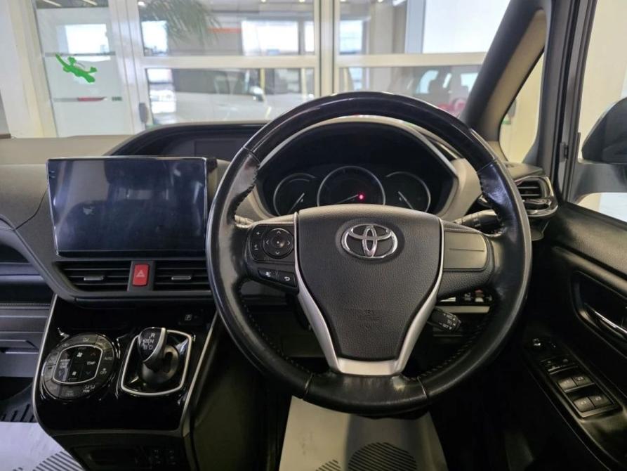 Toyota Voxy III (R80) Челябинск  - изображение 8