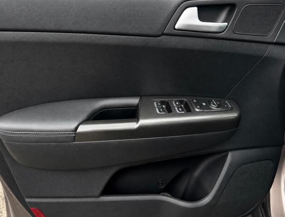Kia Sportage IV Рестайлинг с пробегом 2018 года, цена 2 114 000 рублей, 96539 км, внедорожник, Автокод Объявления