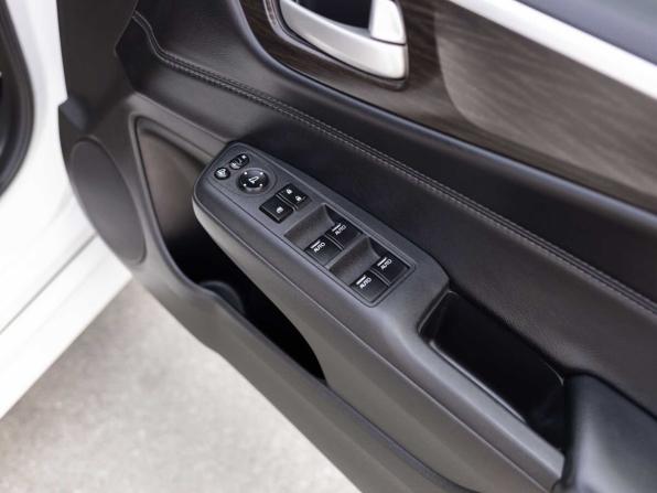 Honda Jade I с пробегом 2015 года, цена 1 200 000 рублей, 219935 км, компактвэн, Автокод Объявления