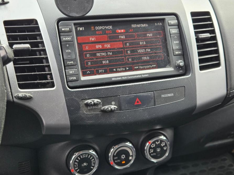 Mitsubishi Outlander II Рестайлинг Санкт-Петербург  - изображение 13