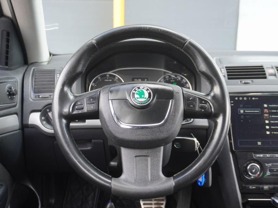Skoda Octavia II (A5) Рестайлинг Москва  - изображение 14