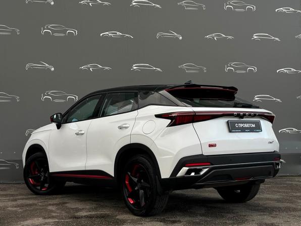 Omoda C5 I с пробегом 2022 года, цена 1 654 300 рублей, 33465 км, внедорожник, Автокод Объявления
