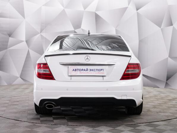 Mercedes-Benz C-Класс III (W204) Рестайлинг с пробегом 2013 года, цена 1 655 000 рублей, 197090 км, седан, Автокод Объявления