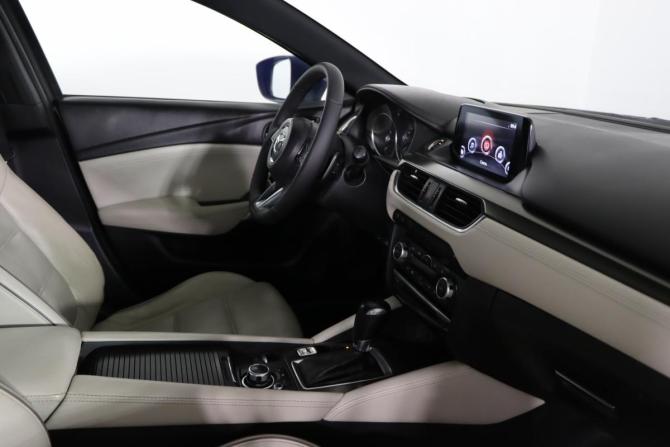 Mazda 6 III (GJ) Рестайлинг с пробегом 2017 года, цена 1 719 990 рублей, 201732 км, седан, Автокод Объявления