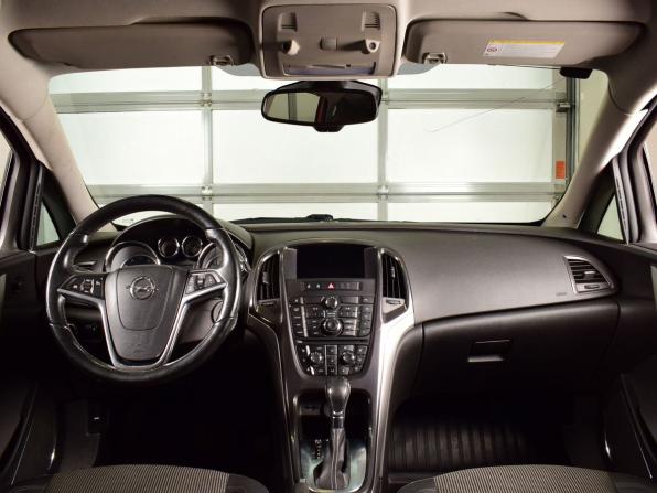 Opel Astra J с пробегом 2012 года, цена 695 995 рублей, 142366 км, хэтчбек, Автокод Объявления