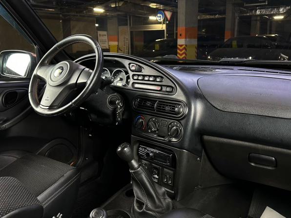 Chevrolet Niva I Рестайлинг с пробегом 2017 года, цена 849 000 рублей, 72003 км, внедорожник, Автокод Объявления