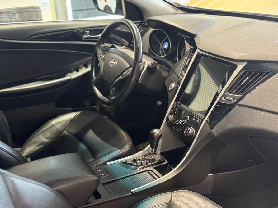 Hyundai Sonata VI (YF) Екатеринбург  - изображение 17