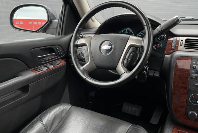Chevrolet Tahoe III с пробегом 2012 года, цена 2 136 000 рублей, 233500 км, внедорожник, Автокод Объявления