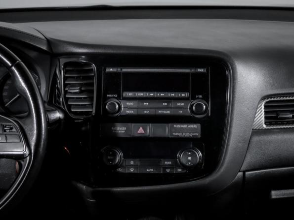 Mitsubishi Outlander III Рестайлинг 2 с пробегом 2015 года, цена 1 730 000 рублей, 145858 км, внедорожник, Автокод Объявления