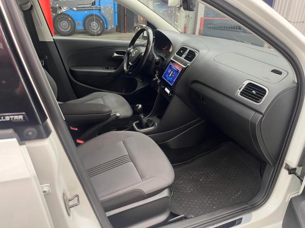 Volkswagen Polo V Рестайлинг с пробегом 2016 года, цена 1 100 000 рублей, 143635 км, седан, Автокод Объявления