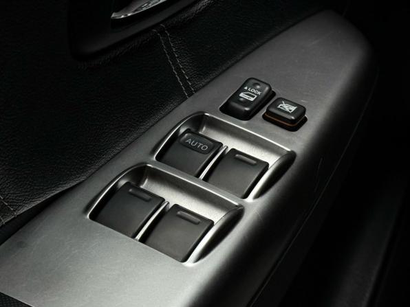 Toyota Hilux VII Рестайлинг с пробегом 2014 года, цена 2 399 000 рублей, 187205 км, пикап, Автокод Объявления