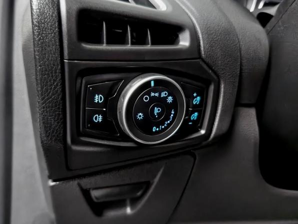 Ford Focus III Рестайлинг с пробегом 2017 года, цена 875 000 рублей, 213191 км, универсал, Автокод Объявления