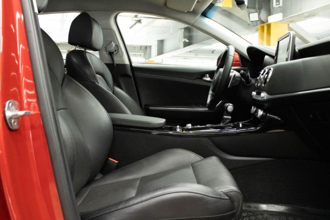 Kia Stinger I с пробегом 2018 года, цена 2 399 000 рублей, 91377 км, лифтбек, Автокод Объявления