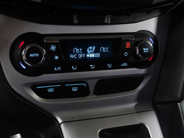 Ford Focus III с пробегом 2012 года, цена 649 000 рублей, 116603 км, седан, Автокод Объявления