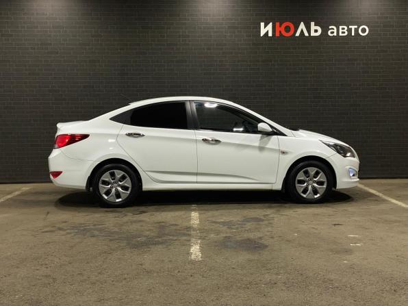 Hyundai Solaris I Рестайлинг с пробегом 2016 года, цена 850 000 рублей, 179964 км, седан, Автокод Объявления