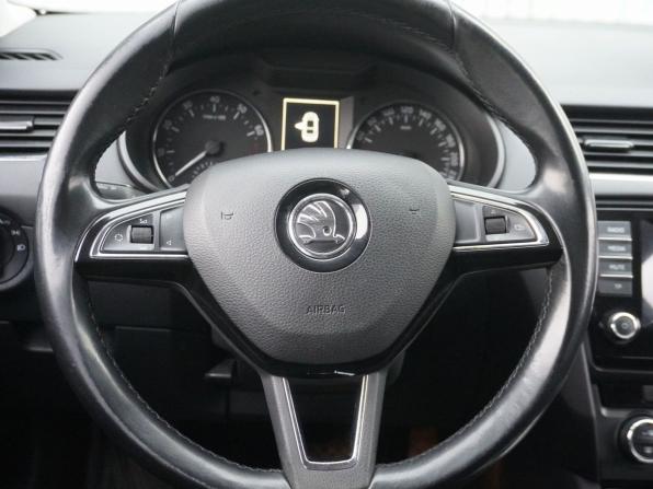 Skoda Octavia III (A7) с пробегом 2014 года, цена 1 200 000 рублей, 134302 км, лифтбек, Автокод Объявления