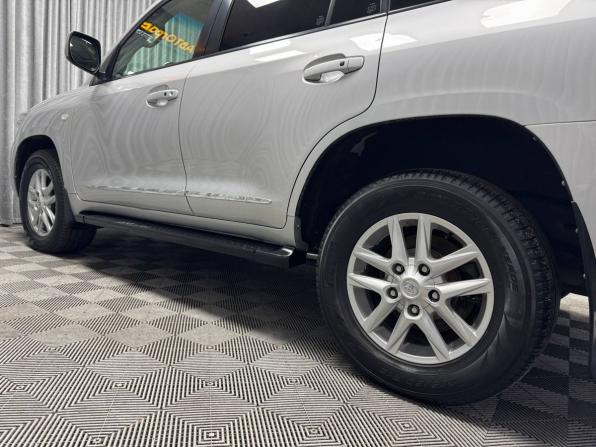 Toyota Land Cruiser 200 Series с пробегом 2008 года, цена 2 850 000 рублей, 255834 км, внедорожник, Автокод Объявления