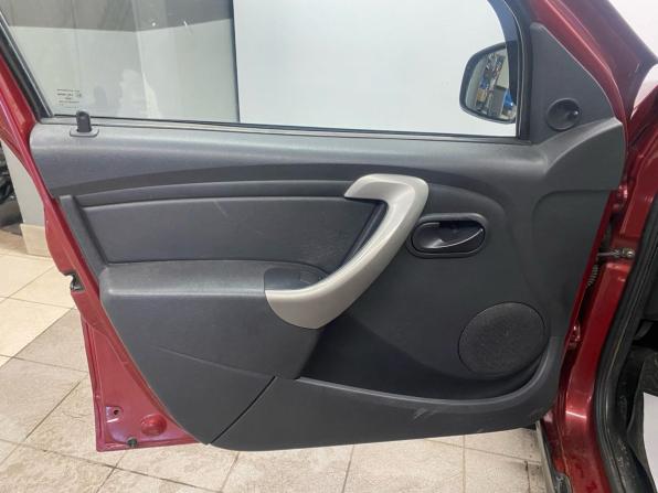 Renault Sandero I с пробегом 2011 года, цена 358 000 рублей, 187000 км, хэтчбек, Автокод Объявления
