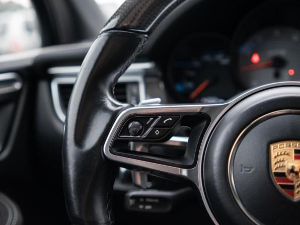 Porsche Macan I с пробегом 2016 года, цена 3 599 000 рублей, 142334 км, внедорожник, Автокод Объявления