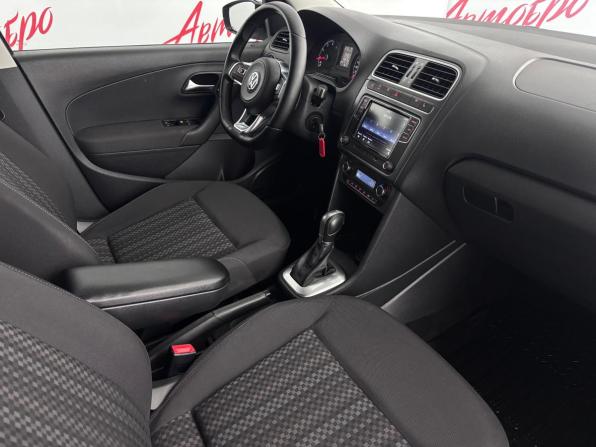 Volkswagen Polo V Рестайлинг с пробегом 2018 года, цена 1 225 000 рублей, 102475 км, седан, Автокод Объявления