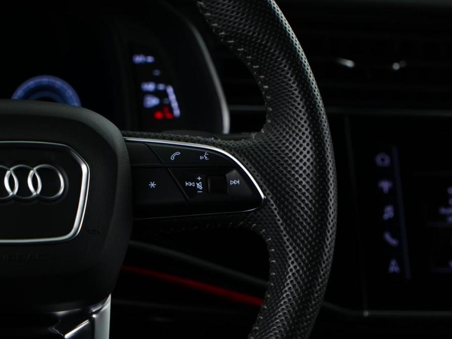 Audi Q8 I (4M) Москва  - изображение 14