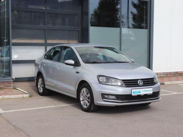 Volkswagen Polo V Рестайлинг с пробегом 2017 года, цена 1 049 000 рублей, 159000 км, седан, Автокод Объявления