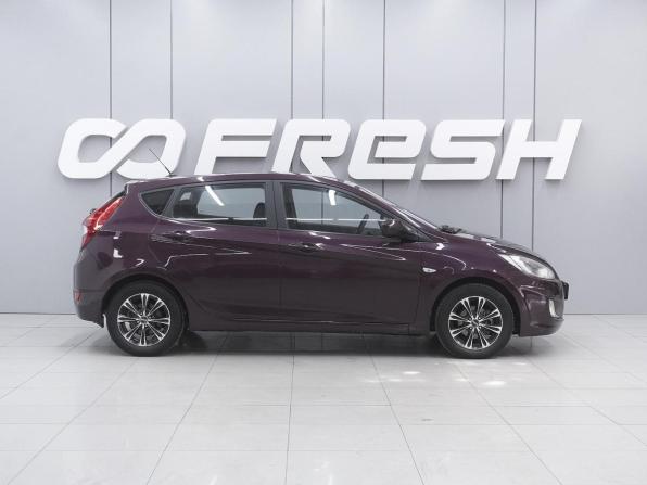 Hyundai Solaris I с пробегом 2012 года, цена 759 000 рублей, 176352 км, хэтчбек, Автокод Объявления