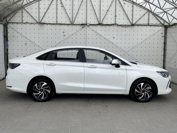 BAIC U5 Plus с пробегом 2023 года, цена 1 350 000 рублей, 24937 км, седан, Автокод Объявления