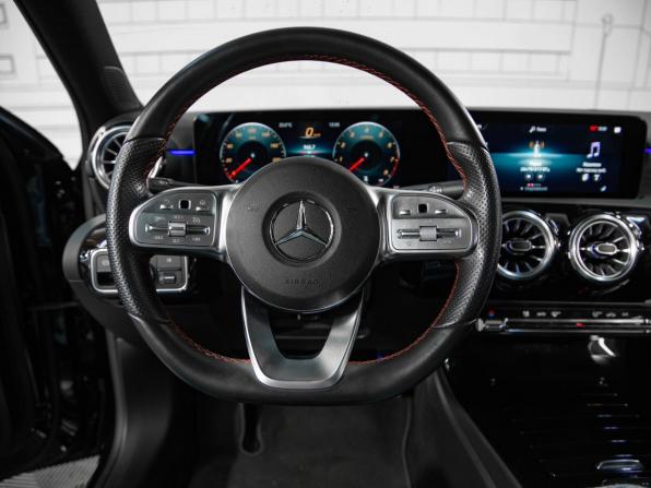 Mercedes-Benz A-Класс IV (W177) с пробегом 2022 года, цена 3 099 000 рублей, 37174 км, седан, Автокод Объявления