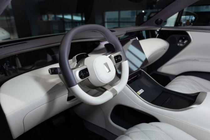 Новый Avatr 11 I 2025 года, цена 7 990 000 рублей, внедорожник, Автокод Объявления