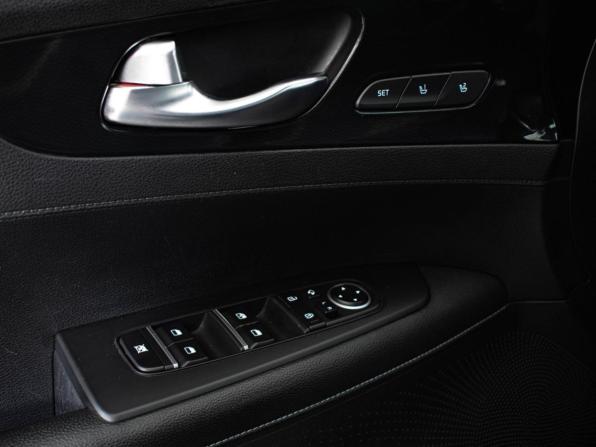 Kia Cerato IV Рестайлинг с пробегом 2022 года, цена 2 857 000 рублей, 54431 км, седан, Автокод Объявления