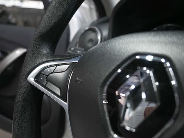 Renault Sandero II Рестайлинг с пробегом 2018 года, цена 1 229 900 рублей, 96000 км, хэтчбек, Автокод Объявления