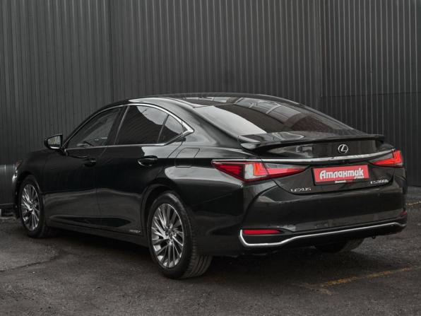 Lexus ES VII с пробегом 2021 года, цена 3 490 000 рублей, 68951 км, седан, Автокод Объявления