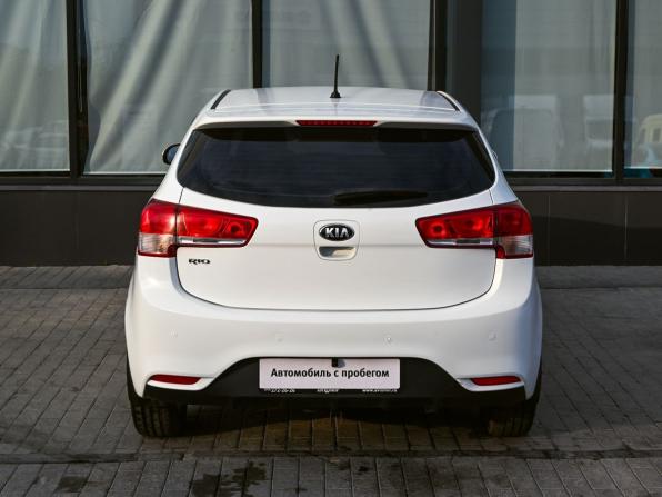 Kia Rio III Рестайлинг с пробегом 2016 года, цена 1 085 000 рублей, 157167 км, хэтчбек, Автокод Объявления
